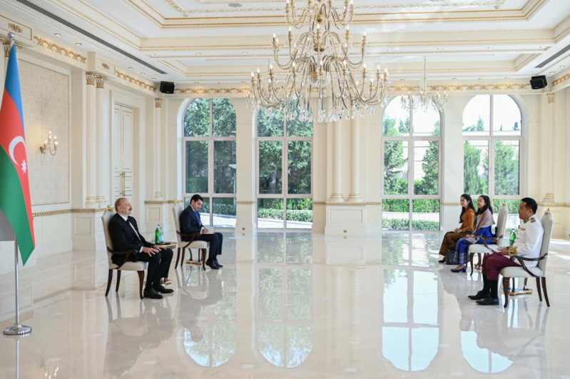 Prezident Kambocanın ölkəmizə yeni təyin olunmuş səfirini qəbul edib