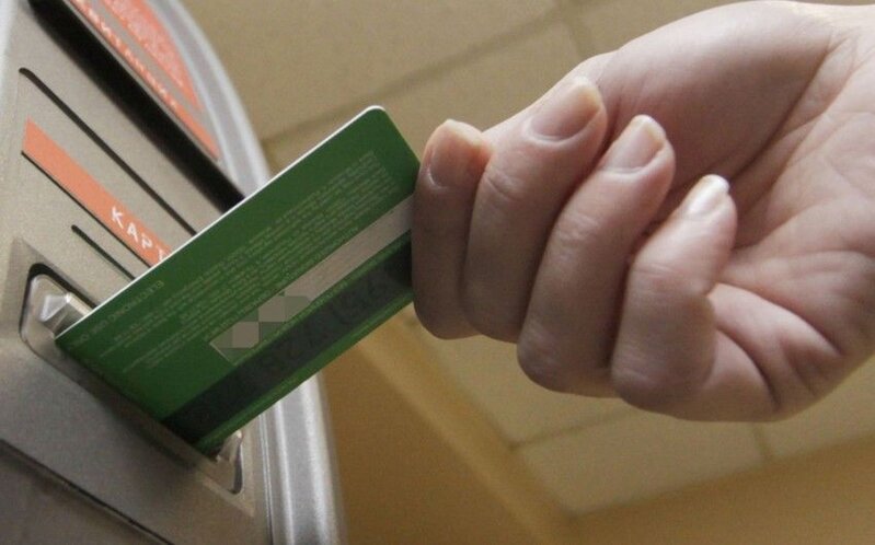 Müəllimi internetdə aldadıb 50 minini oğurladılar - DİN-dən çağırış