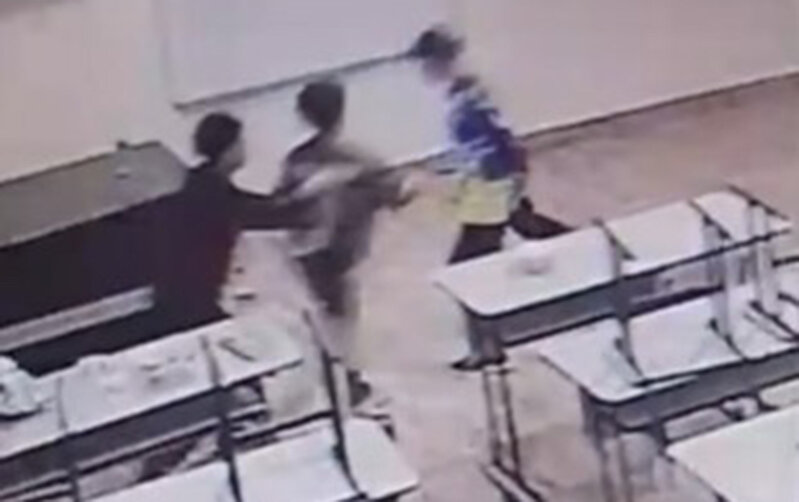 "Əkbər sevincindən bütün sığınacağı oyatdı" - Video