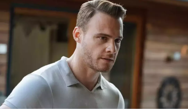Kerem Bürsin saç əkdirdi