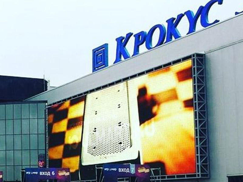 "Crocus"da atəş səsi eşidən tamaşaçının davranışı gündəm oldu - VİDEO