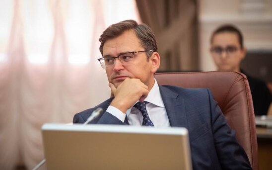 Kuleba Putinin Rusiyanın nüvə qüvvələrinin "döyüş növbətçiliyinə" keçirilməsi əmrini şərh etdi