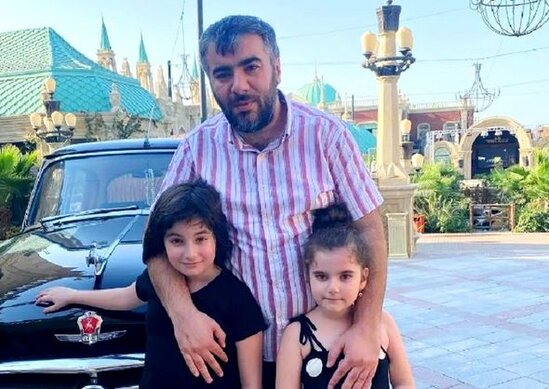 Dostunu bıçaqladı, həyat yoldaşı onu tərk etdi: Meyxana kralını hönkür-hönkür ağladan nə idi? - FOTO