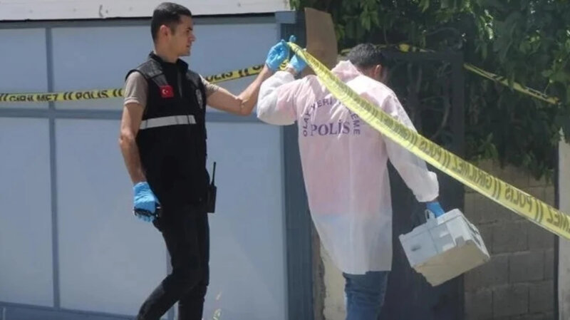 Evdə tüfənglə oynayan 11 yaşlı uşaq anasını öldürüb