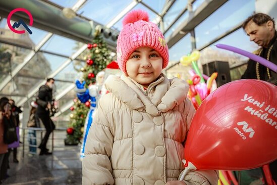 Bakı metrosunda maraqlı anlar - FOTOLAR