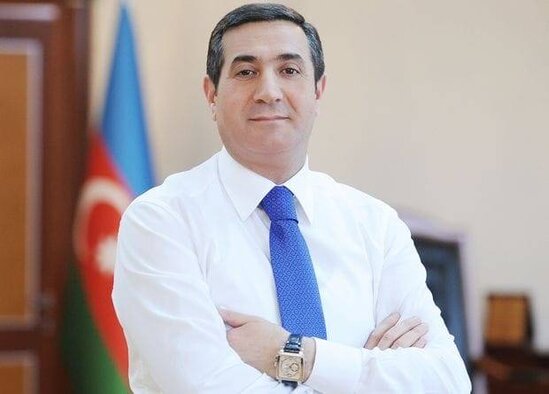 Deputat Mahir Abbaszadə "Şəpik"lə Milli Məclisdə - BİABIRÇI FOTO