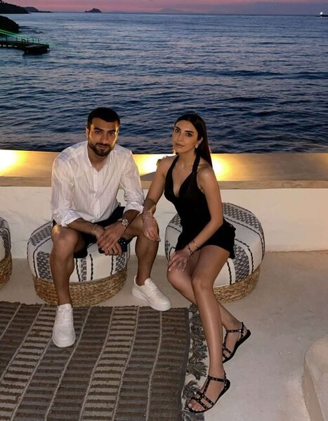 Mahir Emreli bacısı ilə Bodrumda - FOTO