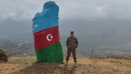 Mətbuat katibi olan qazimiz məşhur "Hadrut daşı"ndan yazdı - FOTO