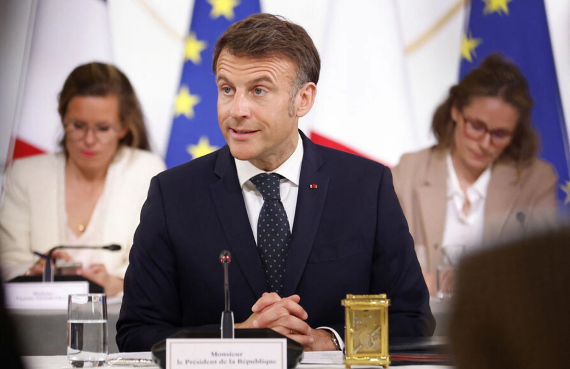 Makronla Fransanın daxili işlər naziri arasında konflikt yaranıb