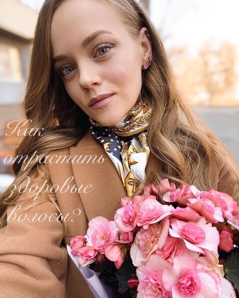 Doğum evindəki fotosu ilə gündəmə gələn qadın bloqer imiş