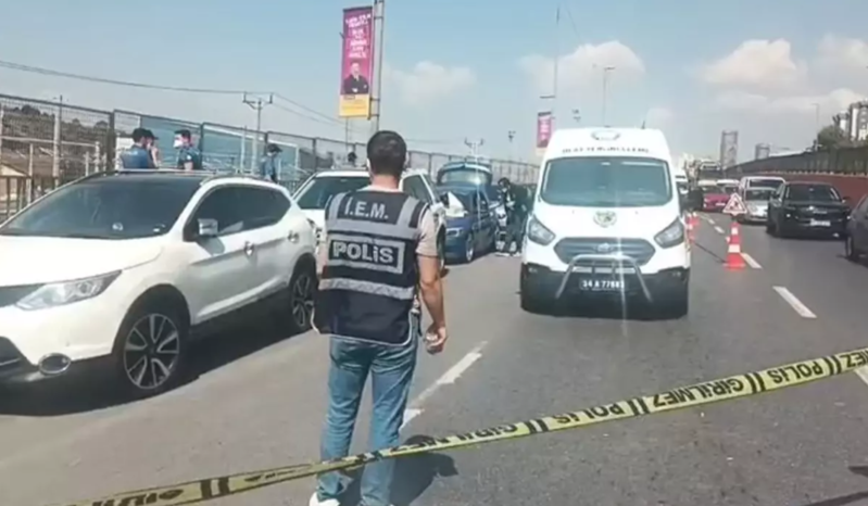 Park edilmiş avtomobildən meyit tapıldı