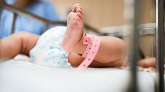 "Baku Medical Plaza"da doğulan körpə öldü