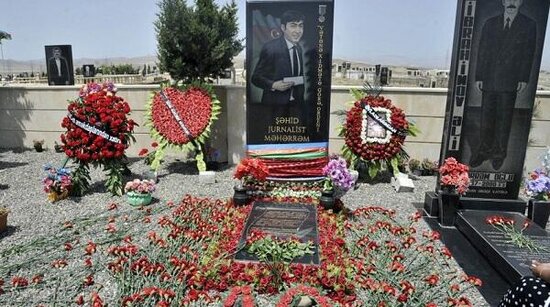 Şəhid jurnalistin məzarı ziyarət olundu