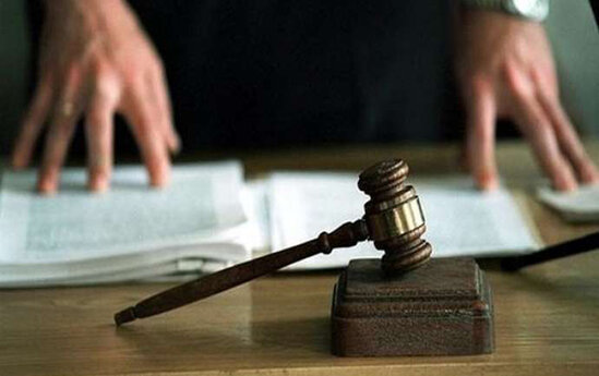 Körpələrə işgəncə verilən "Sevgi evi" sığınacağının rəhbərinin MƏHKƏMƏSİ başladı