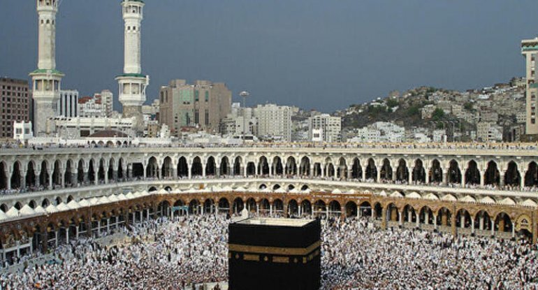 Bu şəxslərin Məkkəyə girişi qadağan edilir
