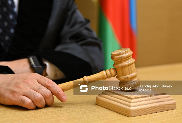 20 yaşlı qızı öldürən 62 yaşlı müəllimə hökm oxundu