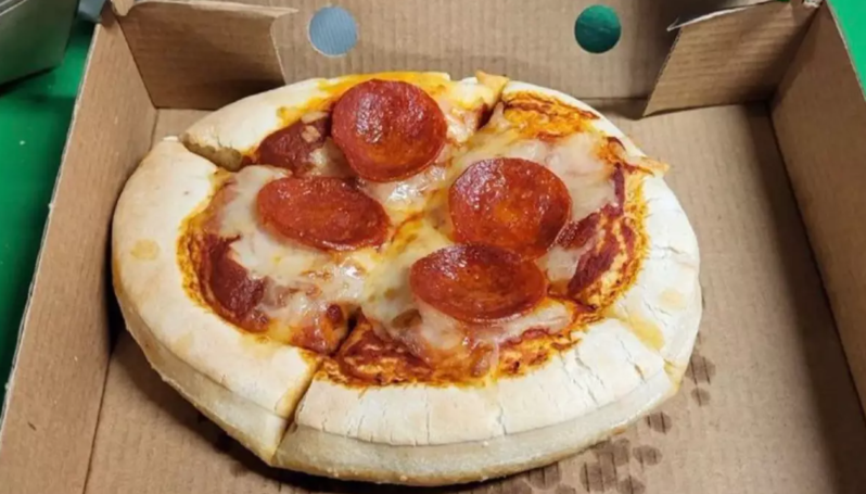 Bu pizzanın qiyməti müzakirələrə səbəb olub