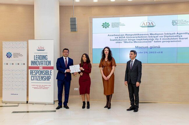 3 moduldan ibarət olan "Media Menecmenti" təlim proqramının üçüncü modulu keçirilib