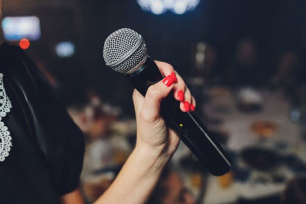 Naxçıvanda müğənniyə "oxumasan, "bokal" gələcək" dedi, həbs edildi