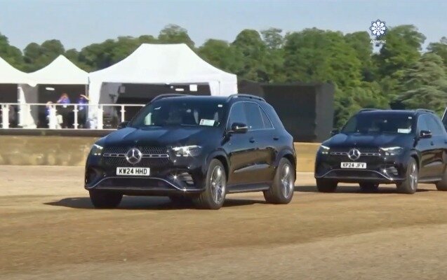 Prezident Blenheim sarayına belə gəldi - Video