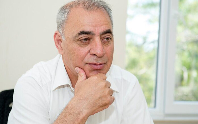 Nadir Hüseynovun öldüyü hadisənin təfərrüatı - Yaralanan qadın dayanacaqda dayanıbmış