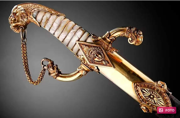 Napoleonun mühüm missiyalar üçün istifadə etdiyi əfsanəvi qılıncı satışa çıxarıldı