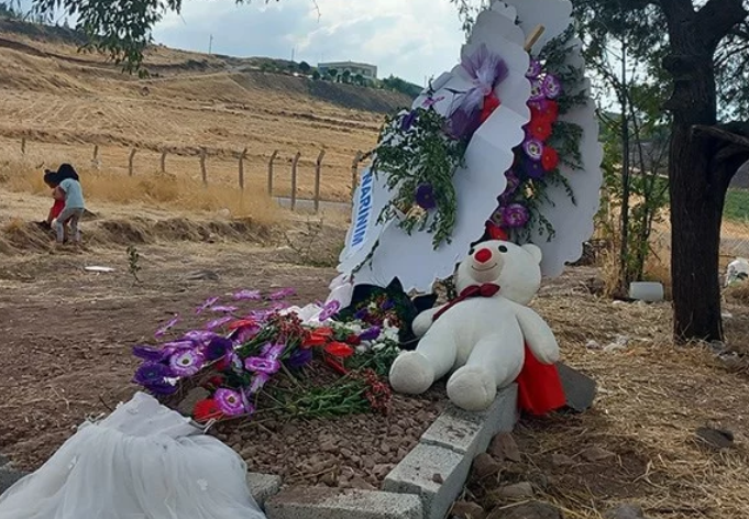 Narinin məzarının görüntüsü müzakirə yaratdı - FOTO