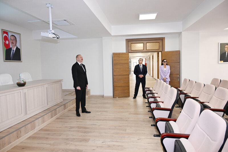 Prezident və xanımı Bakıda Botanika İnstitutunun yeni binasının açılışında iştirak edib və Nəbatat Bağında görülən işlərlə tanış olublar - FOTO