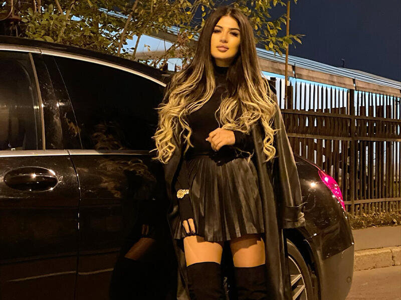 Nəfəs bahalı maşını ilə GÖRÜNTÜLƏNDİ - VİDEO