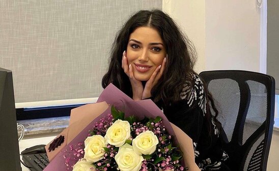 Aparıcı nişanlısı ilə görüntüsünü paylaşdı - FOTO