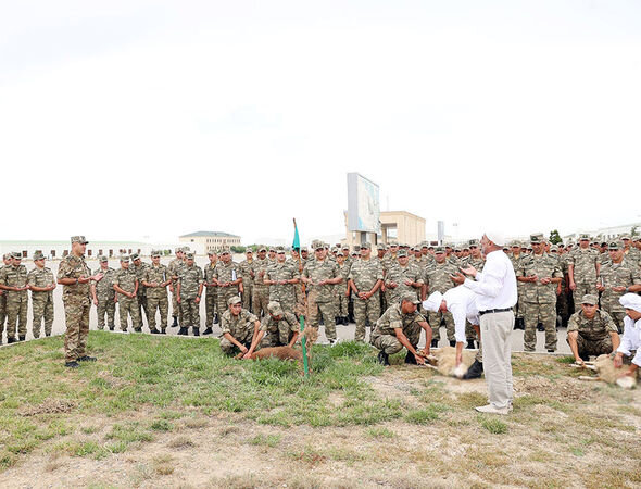 Azərbaycan Ordusunda Qurban bayramı münasibətilə tədbirlər keçirilib - FOTO
