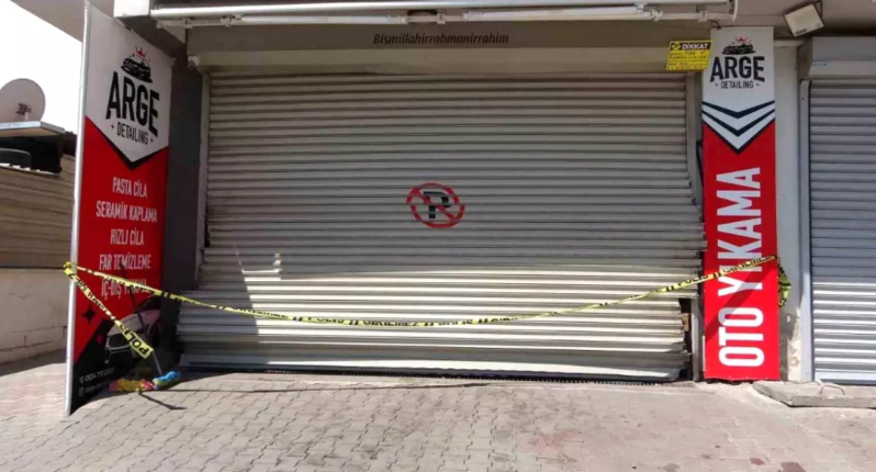 Avtoyuma məntəqəsində işləyən maşından dörd gəncin meyiti tapıldı