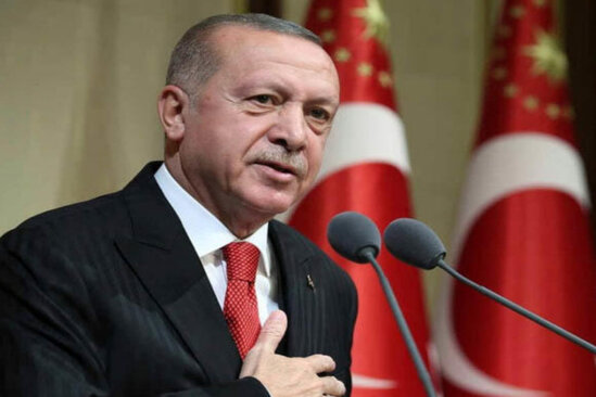 Uşaqlıqdan "Hoca" olan, küçədə alver edən, futboldan siyasətə gələn adam - ONU TANI