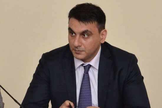 Nazir tanınmış rektorun oğluna vəzifə verdi - FOTO