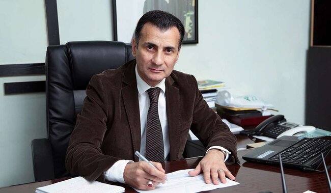 "Bu ölkəyə bir Mirşahin bəs edir, kopyaları güldürür"