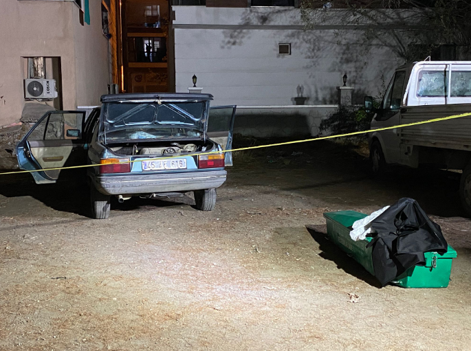 Həyat yoldaşı ilə küsən şəxs maşında ölü tapıldı