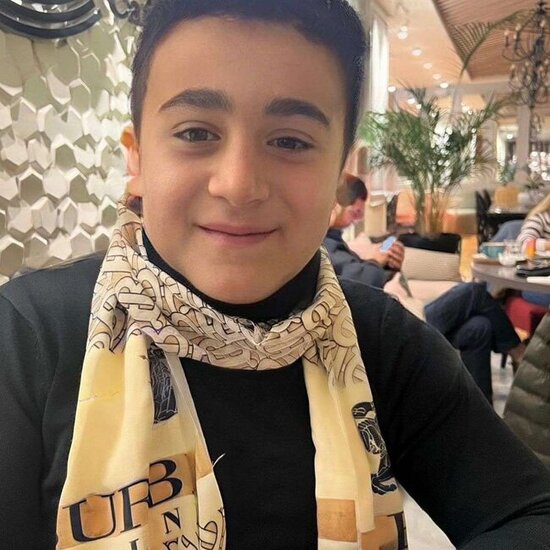 "On dörd yaşlı Elgiz…"