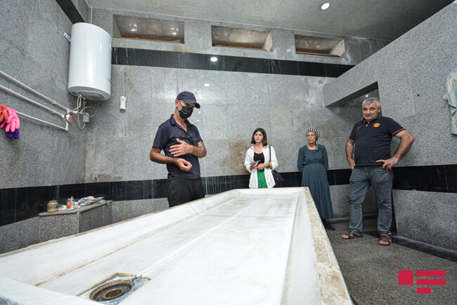 "Onu balıqlar yemişdi" - Məşhurları yuyan mürdəşir elə şeylər danışdı ki...