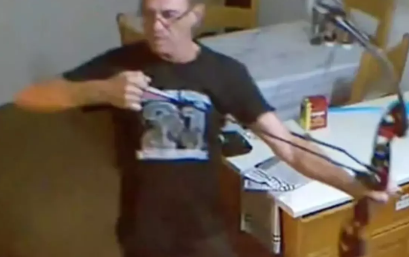 "Bu gecə öləcəksən" deyərək həyat yoldaşını oxla ağır yaraladı