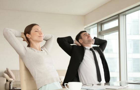 Oturaq işlə məşğul olanlar üçün sağlamlığı qorumağın yolları açıqlandı