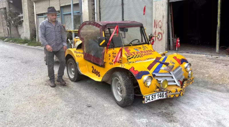 Öz əl işi olan avtomobili görün hansı səbəbdən yandırmaq istəyir - VİDEO