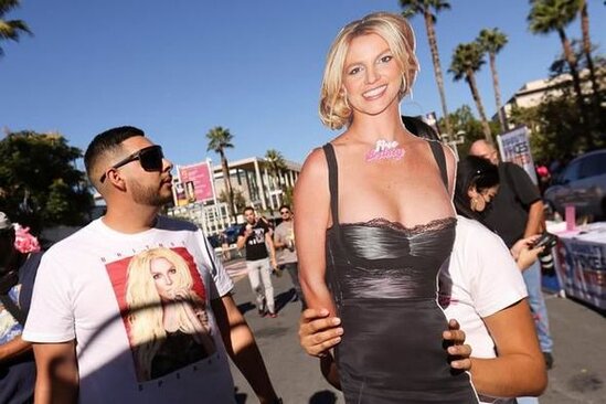 Britni Spirs 14 ildən sonra azadlığına qovuşdu: Pərəstişkarları bayram etdi - FOTO/VİDEO