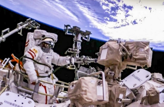 "Tiangong" kosmik stansiyasında naməlum canlı orqanizm aşkarlandı