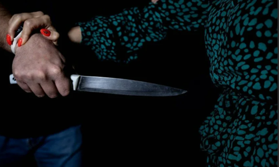 Həmkəndlisini qayçı ilə öldürən şəxsin məhkəməsi başlayır