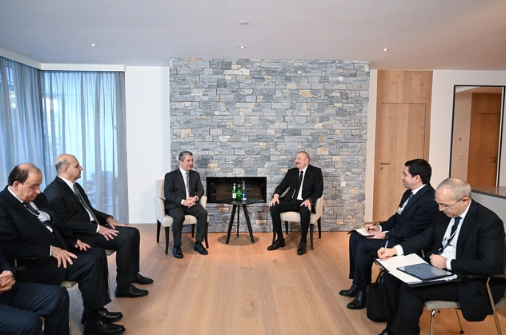 İlham Əliyev Davosda İraq Kürdüstan Regionunun baş naziri ilə görüşüb