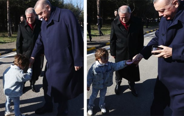 Ərdoğan əlini öpən uşağa xərclik verdi - Fotolar