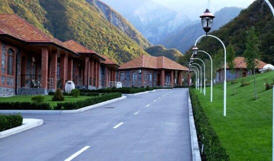 Bəzi turizm obyektlərində yerli turistlərə niyə zəif xidmət göstərilir?