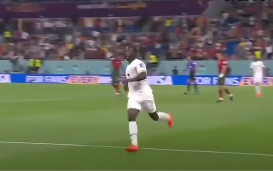 Ronaldo onun kimi sevindiyinə görə bu futbolçuya əsəbiləşdi - Video