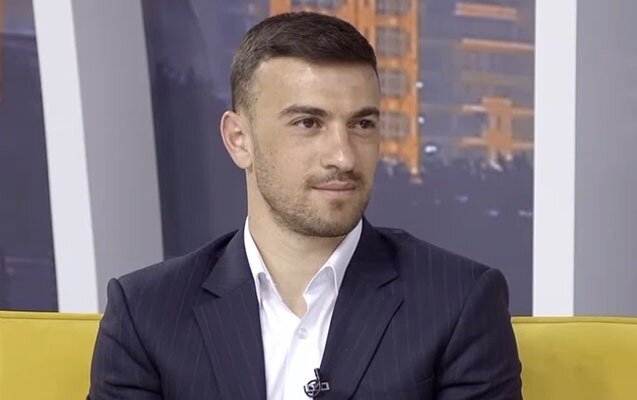 Atası Qaranın soyadını niyə dəyişdirib? - Video