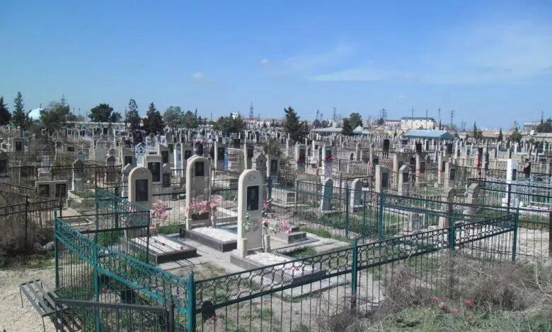 Qəzada ölən 1 ailənin 14 üzvünün MƏZARLARI - VİDEO